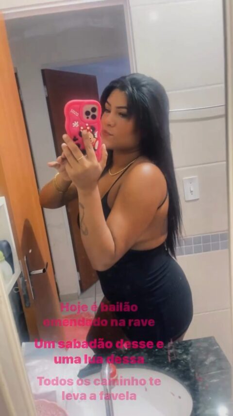 Vídeo de Nicole Safadinha